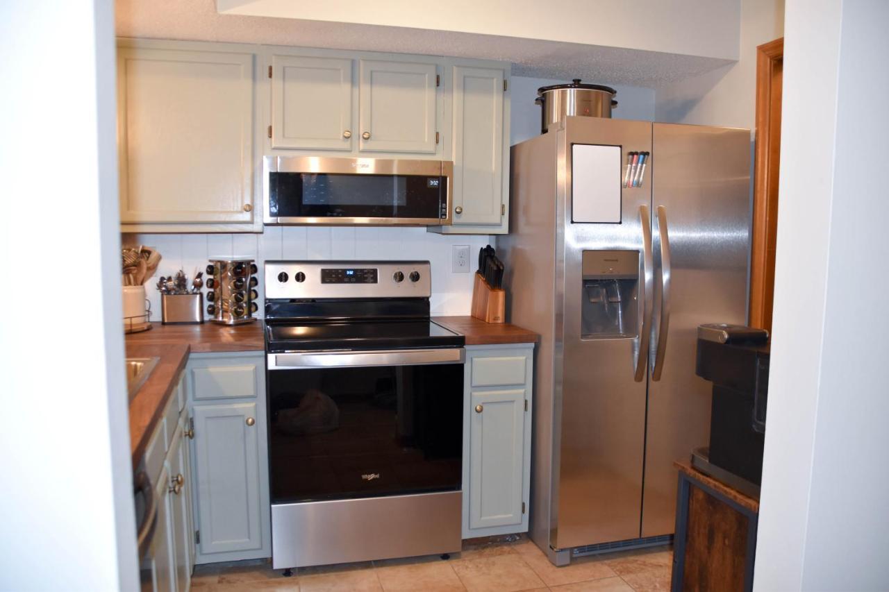 Apartmán Cozy Mountain Getaway! Mountain Views! 2 Bed, 2 Bath, Sleeps 6 Gatlinburg Exteriér fotografie