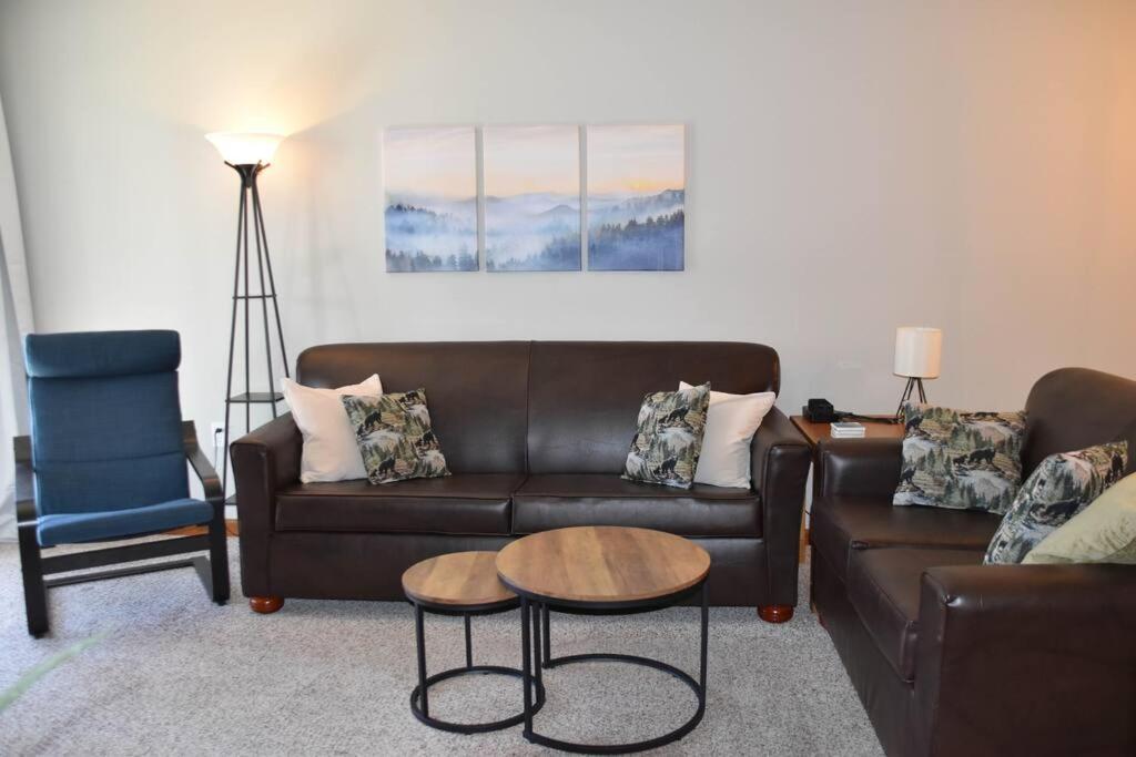Apartmán Cozy Mountain Getaway! Mountain Views! 2 Bed, 2 Bath, Sleeps 6 Gatlinburg Exteriér fotografie