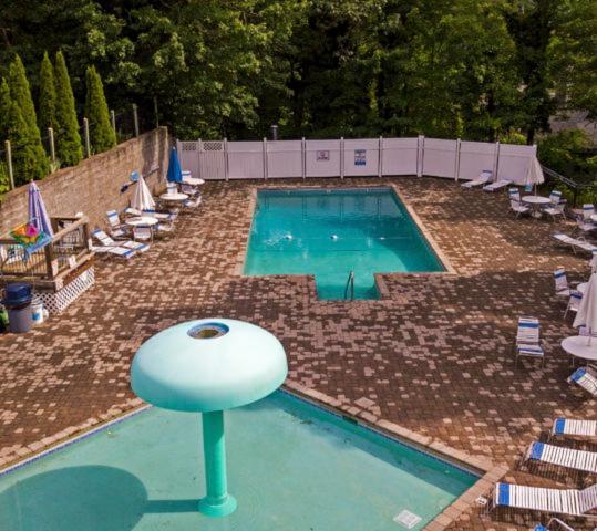 Apartmán Cozy Mountain Getaway! Mountain Views! 2 Bed, 2 Bath, Sleeps 6 Gatlinburg Exteriér fotografie